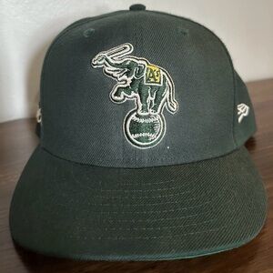 Oakland A’s Elephant New Era Cooperstown Collection Baseball Cap 7 1/2